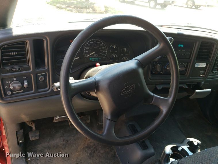 image for item DP7924 2002 Chevrolet Silverado 1500  Ext. Cab pickup truck