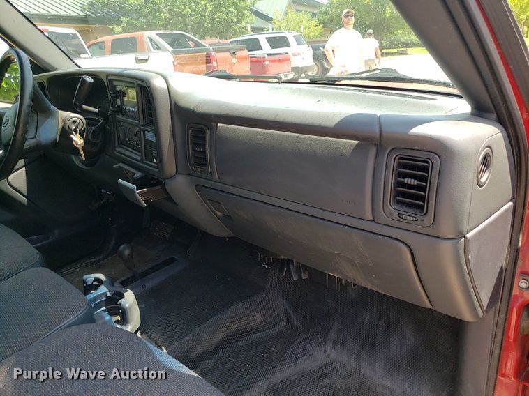 image for item DP7924 2002 Chevrolet Silverado 1500  Ext. Cab pickup truck