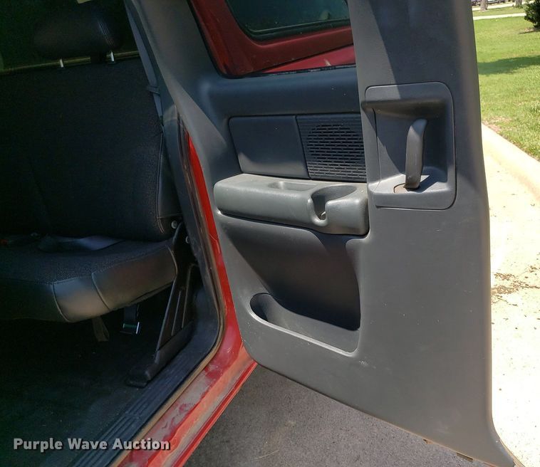 image for item DP7924 2002 Chevrolet Silverado 1500  Ext. Cab pickup truck