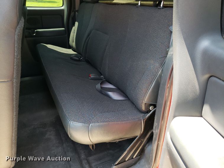 image for item DP7924 2002 Chevrolet Silverado 1500  Ext. Cab pickup truck