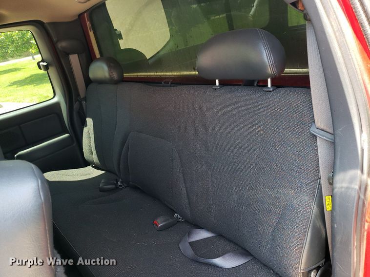 image for item DP7924 2002 Chevrolet Silverado 1500  Ext. Cab pickup truck