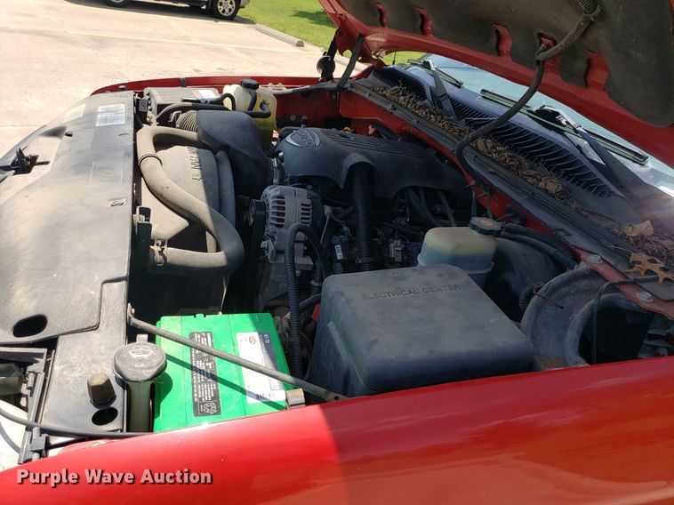 image for item DP7924 2002 Chevrolet Silverado 1500  Ext. Cab pickup truck