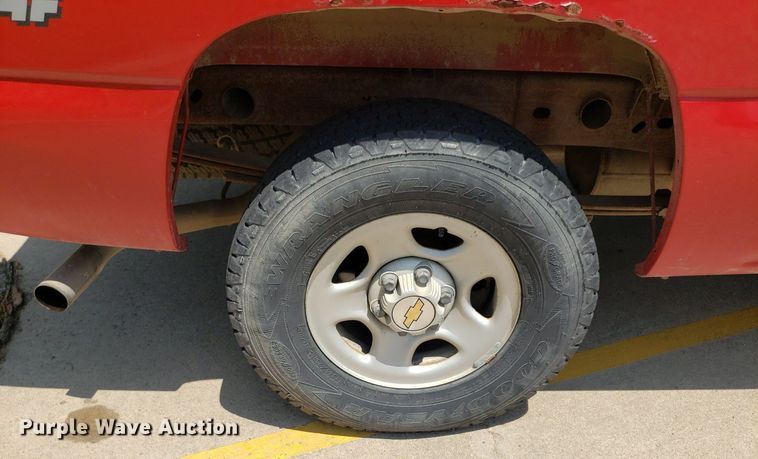 image for item DP7924 2002 Chevrolet Silverado 1500  Ext. Cab pickup truck