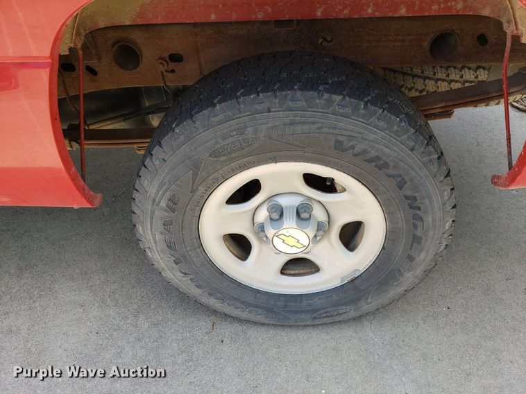 image for item DP7924 2002 Chevrolet Silverado 1500  Ext. Cab pickup truck