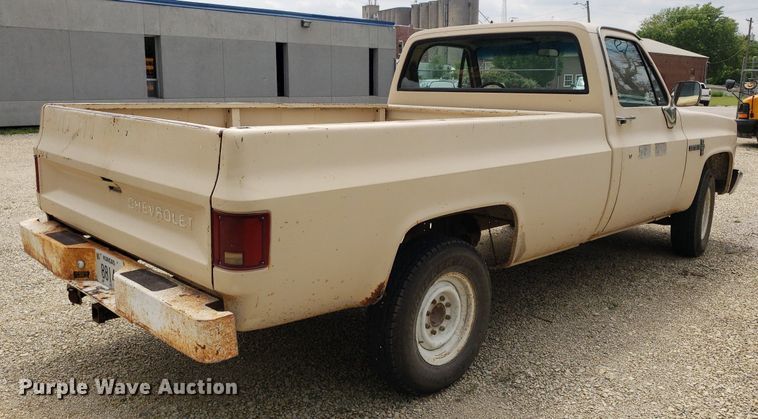 image for item DP7939 1986 Chevrolet C20  pickup truck