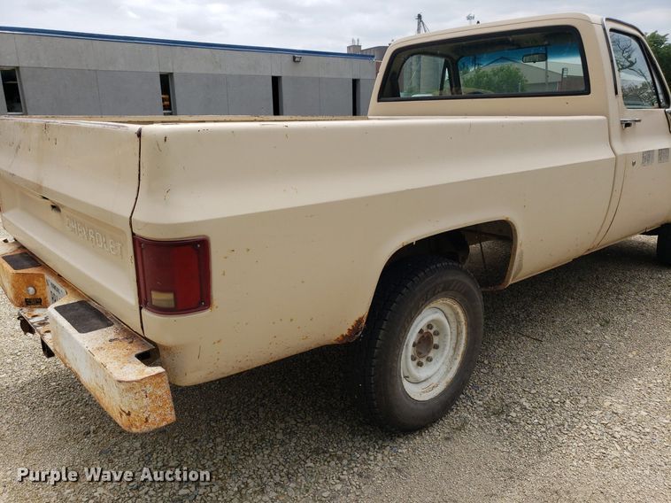 image for item DP7939 1986 Chevrolet C20  pickup truck