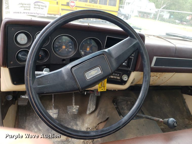 image for item DP7939 1986 Chevrolet C20  pickup truck