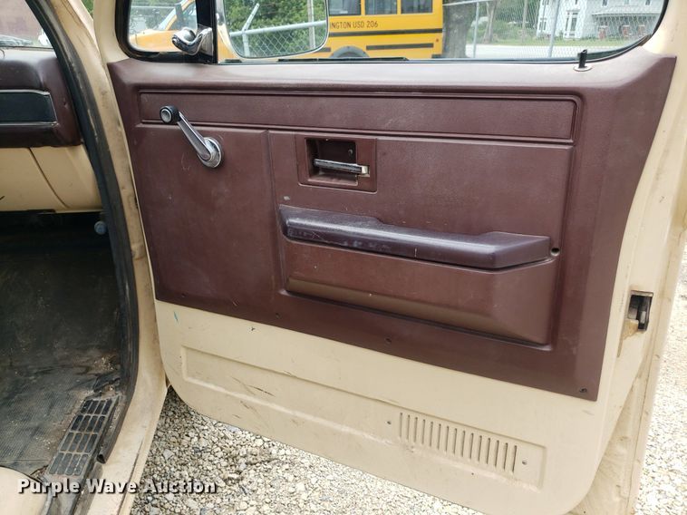 image for item DP7939 1986 Chevrolet C20  pickup truck