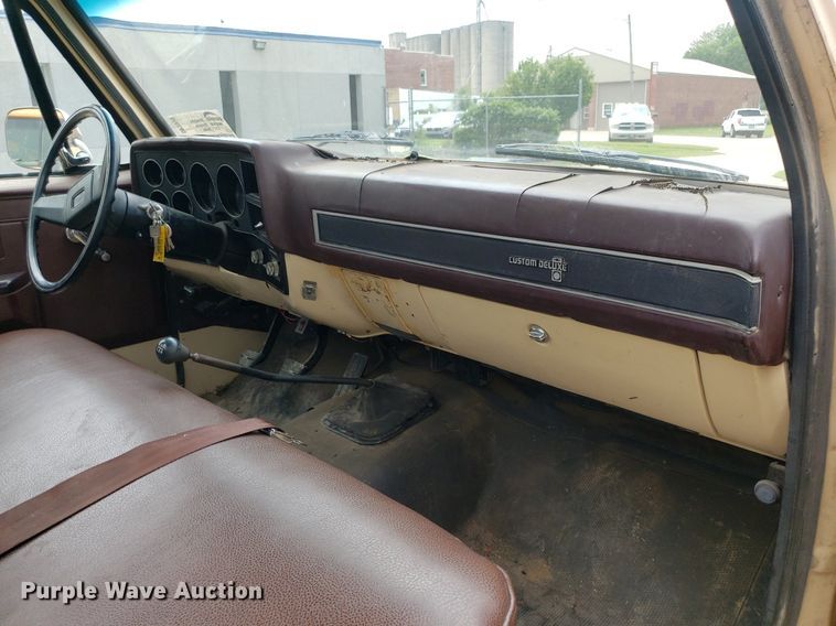 image for item DP7939 1986 Chevrolet C20  pickup truck