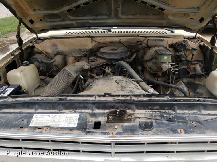 image for item DP7939 1986 Chevrolet C20  pickup truck