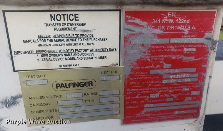 image for item DP7940 2007 Ford F550 Super Duty  bucket truck