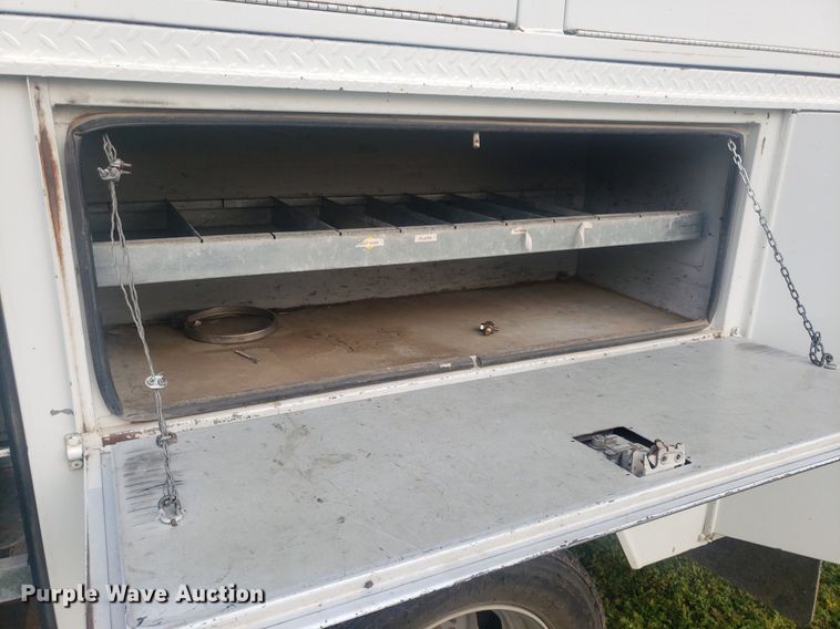 image for item DP7940 2007 Ford F550 Super Duty  bucket truck