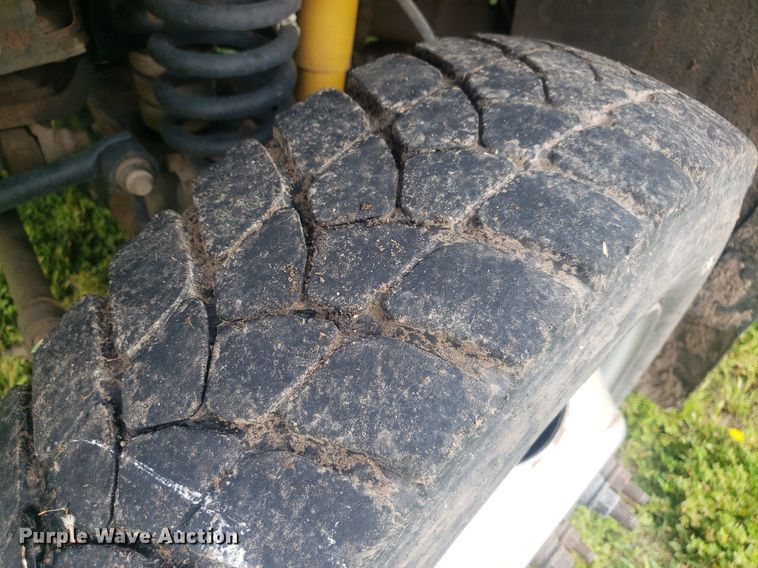 image for item DP7940 2007 Ford F550 Super Duty  bucket truck