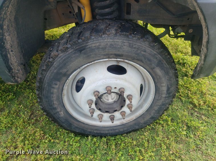 image for item DP7940 2007 Ford F550 Super Duty  bucket truck