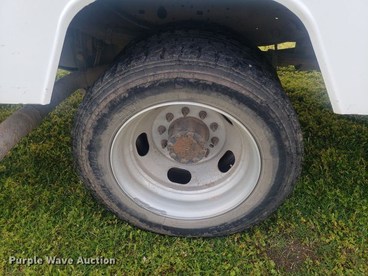 image for item DP7940 2007 Ford F550 Super Duty  bucket truck