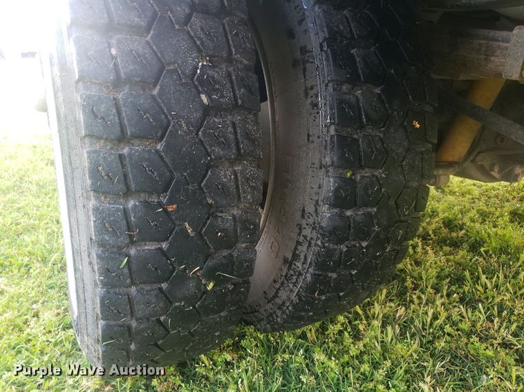 image for item DP7940 2007 Ford F550 Super Duty  bucket truck