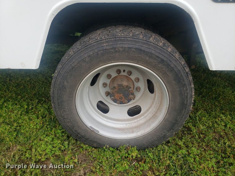 image for item DP7940 2007 Ford F550 Super Duty  bucket truck