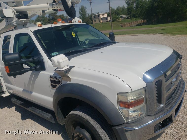 image for item DP7955 2009 Ford F550 Super Duty  SuperCab bucket truck
