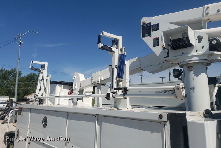 image for item DP7955 2009 Ford F550 Super Duty  SuperCab bucket truck