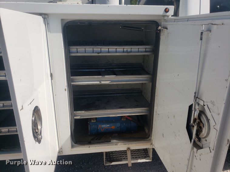 image for item DP7955 2009 Ford F550 Super Duty  SuperCab bucket truck