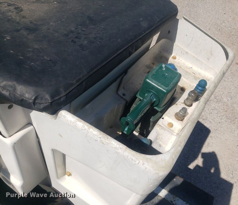 image for item DP7955 2009 Ford F550 Super Duty  SuperCab bucket truck