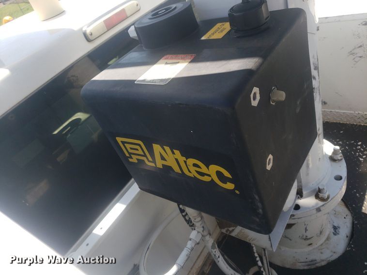 image for item DP7955 2009 Ford F550 Super Duty  SuperCab bucket truck