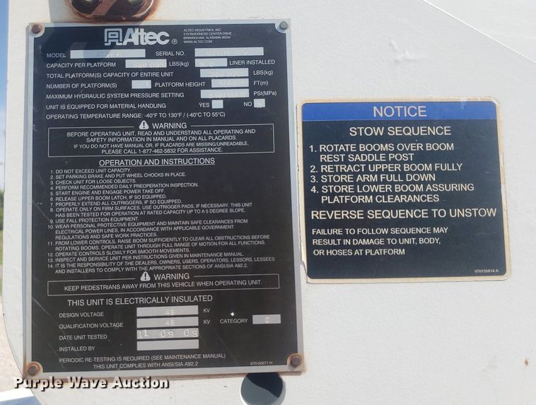 image for item DP7955 2009 Ford F550 Super Duty  SuperCab bucket truck