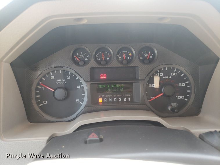 image for item DP7955 2009 Ford F550 Super Duty  SuperCab bucket truck