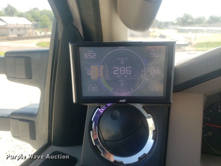 image for item DP7955 2009 Ford F550 Super Duty  SuperCab bucket truck