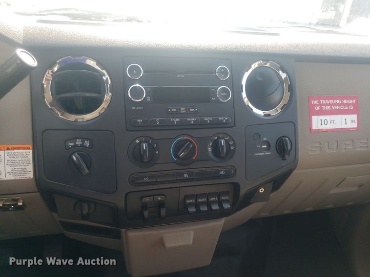 image for item DP7955 2009 Ford F550 Super Duty  SuperCab bucket truck