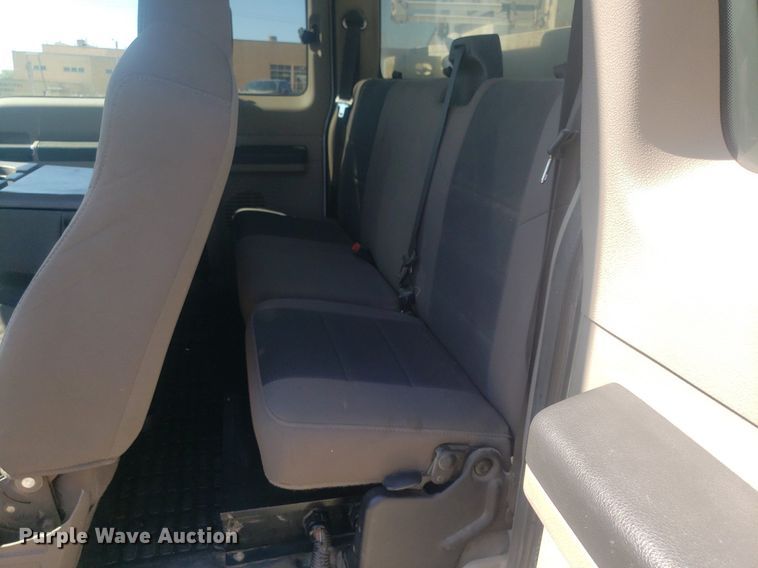 image for item DP7955 2009 Ford F550 Super Duty  SuperCab bucket truck