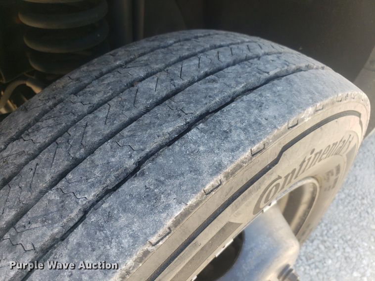 image for item DP7955 2009 Ford F550 Super Duty  SuperCab bucket truck