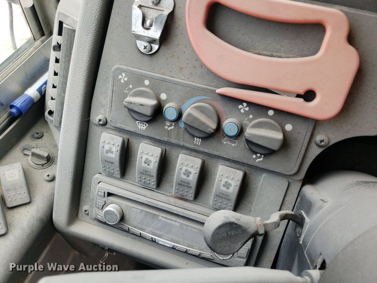 image for item DP7971 2012 Thomas Built 1418S  school bus