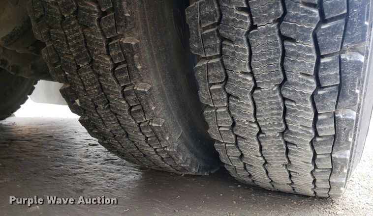 image for item DP7971 2012 Thomas Built 1418S  school bus