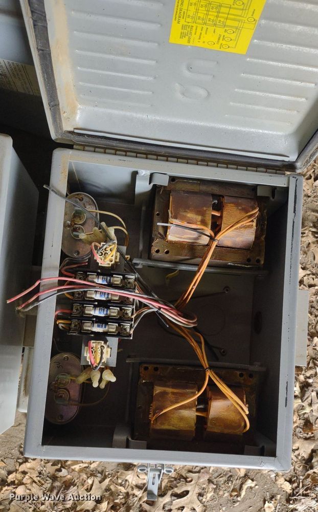 image for item DQ1719 Approximately 50 Musco stadium light