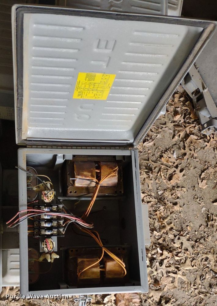 image for item DQ1719 Approximately 50 Musco stadium light