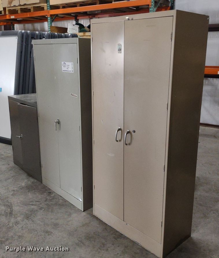 image for item DQ1739 (8) metal cabinets