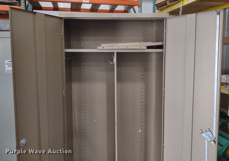 image for item DQ1739 (8) metal cabinets