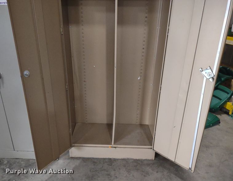 image for item DQ1739 (8) metal cabinets