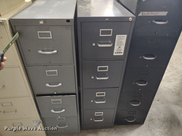 image for item DQ1739 (8) metal cabinets