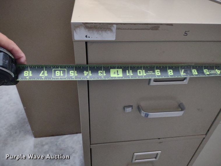 image for item DQ1739 (8) metal cabinets