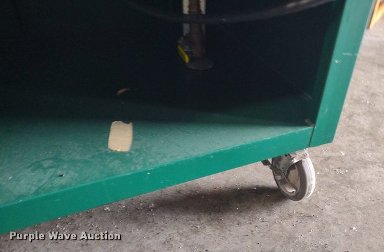 image for item DQ1740 Restaurant equipment