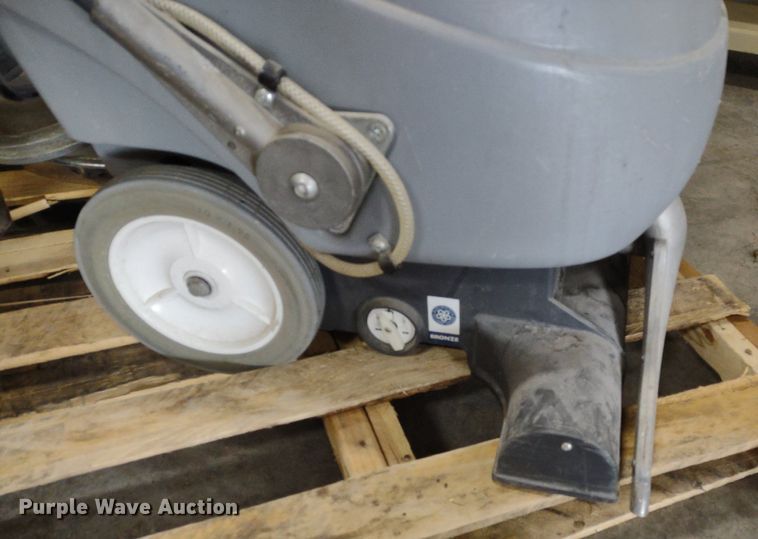 image for item DQ1741 Floor cleaning equipment