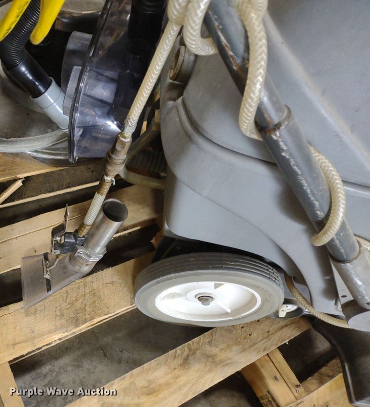 image for item DQ1741 Floor cleaning equipment