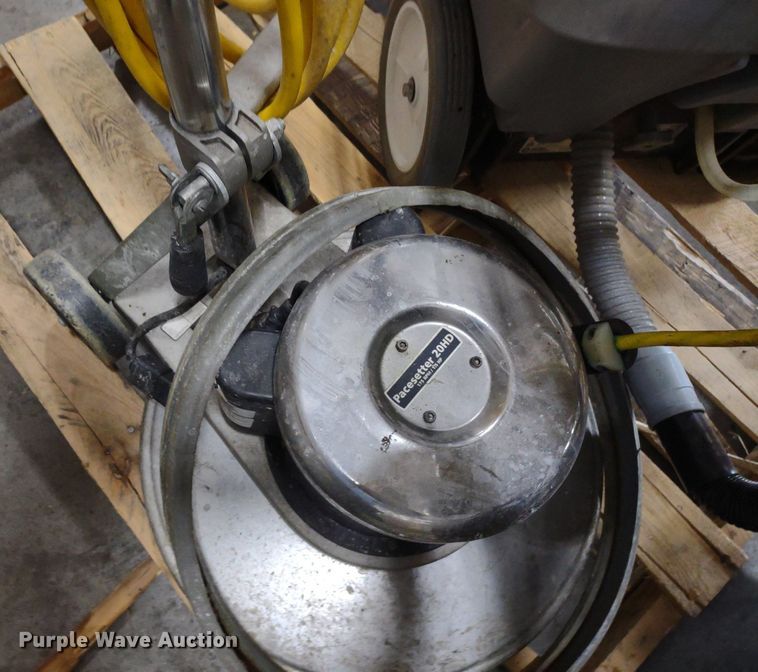 image for item DQ1741 Floor cleaning equipment