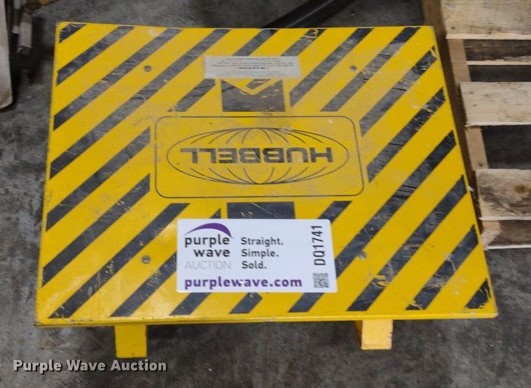 image for item DQ1741 Floor cleaning equipment