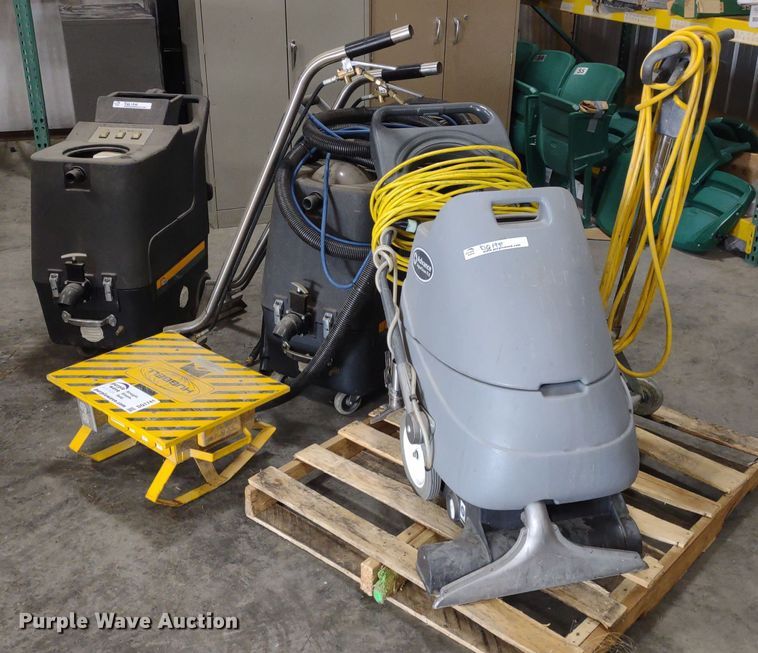 image for item DQ1741 Floor cleaning equipment