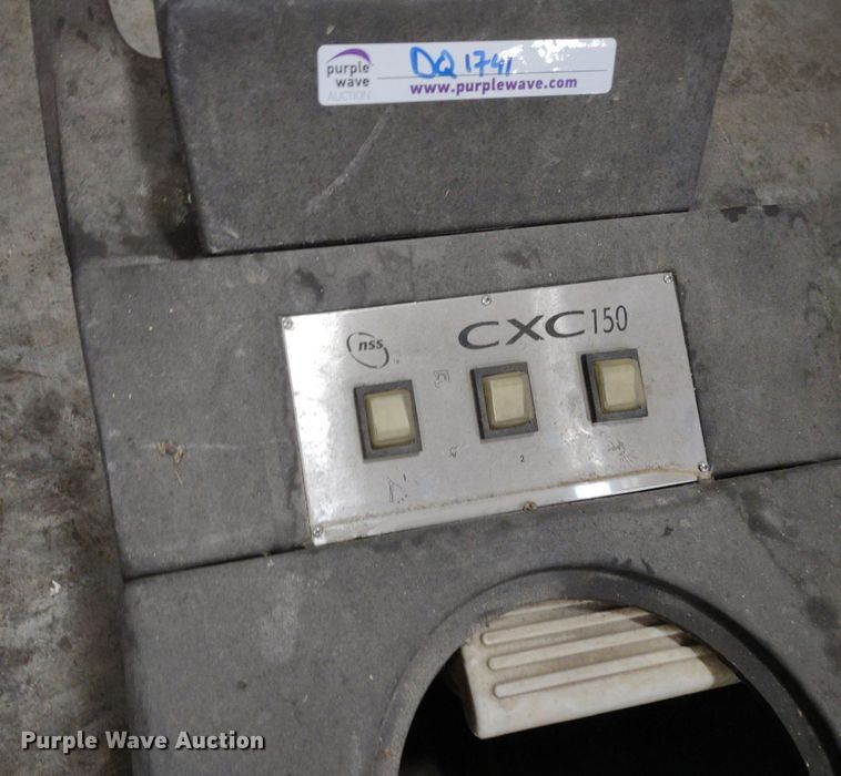 image for item DQ1741 Floor cleaning equipment