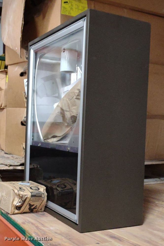 image for item DQ1745 (7) Spaulding Raven street lights