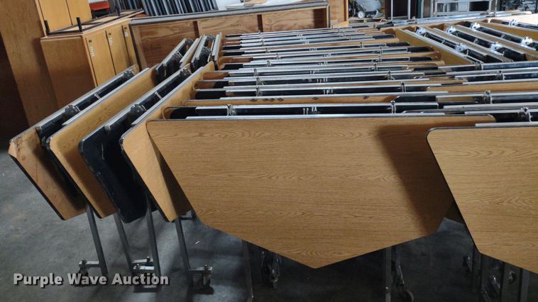 image for item DQ1748 Approximately 26 folding tables